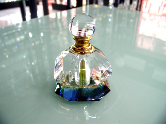 crystal perfume bottle CE0004